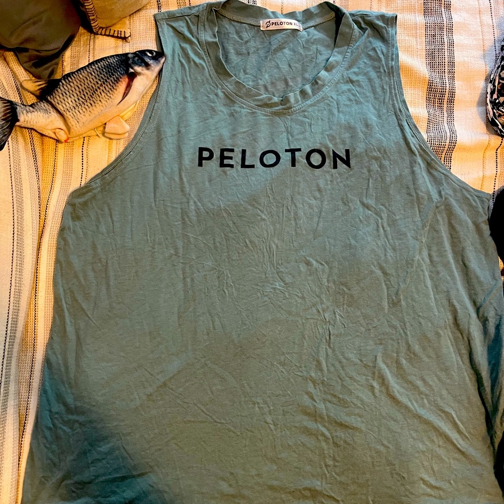 Peloton size xl shirt